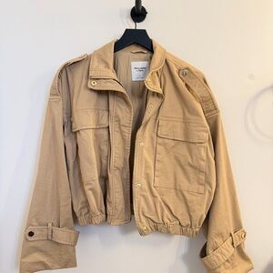 NWOT Abercrombie & Fitch Cropped Jacket with Gold Accents